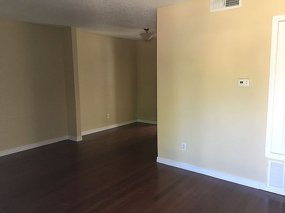2nd image of 4185 Ciudad Dr