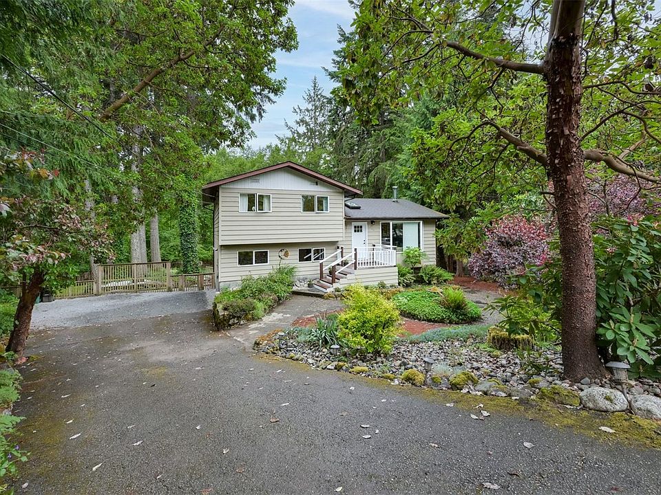 1st image of 2340 Macdonald Rd