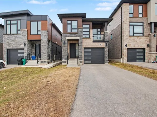 581 Benninger Dr, Kitchener, ON N2E 0H8