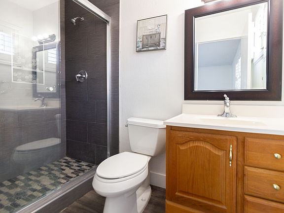 4th image of 2094A Country Club Dr #A