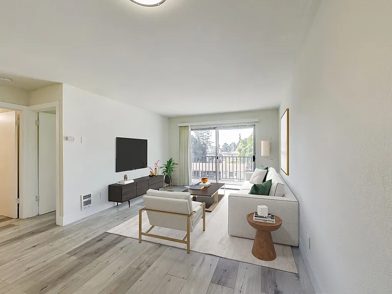 Laurel Haus — Photo 31