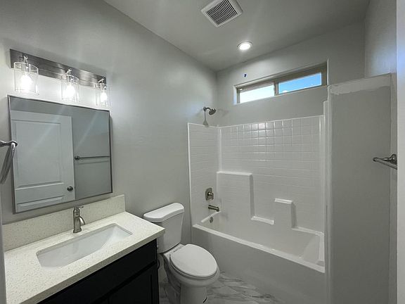 4th image of 9678 Denhart Ave #D