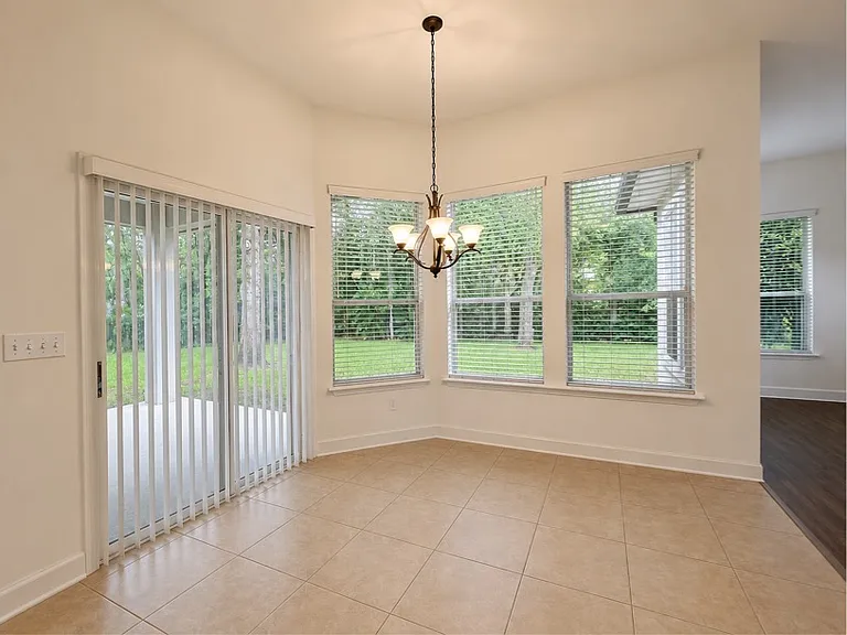 5204 Comfort Ct — Photo 13