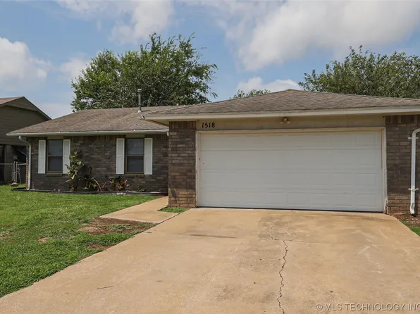 1518 S 140th East Ave, Tulsa, OK 74108