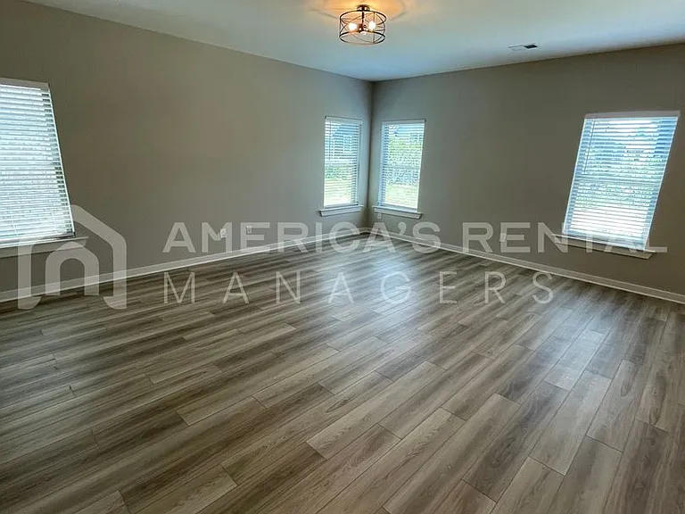 286 Shiloh Creek Dr — Photo 12