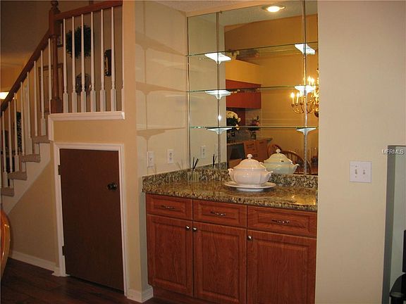 5th image of 2572 W Brook Ln