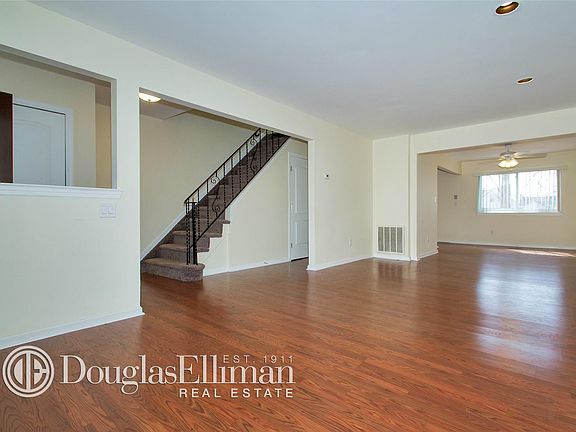 4th image of 1595 N Central Ave APT 4