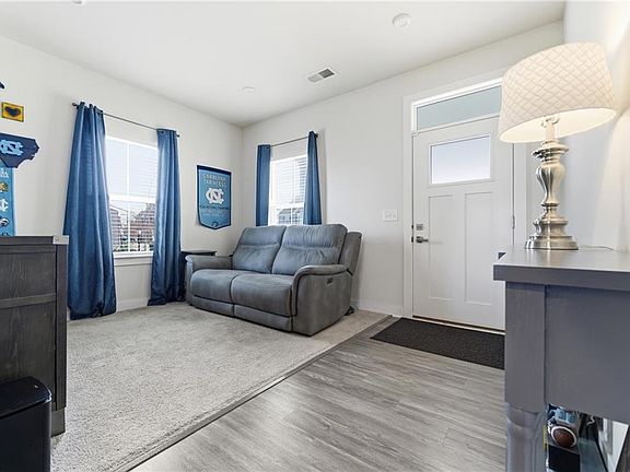 5th image of 212 Green Lake Rd