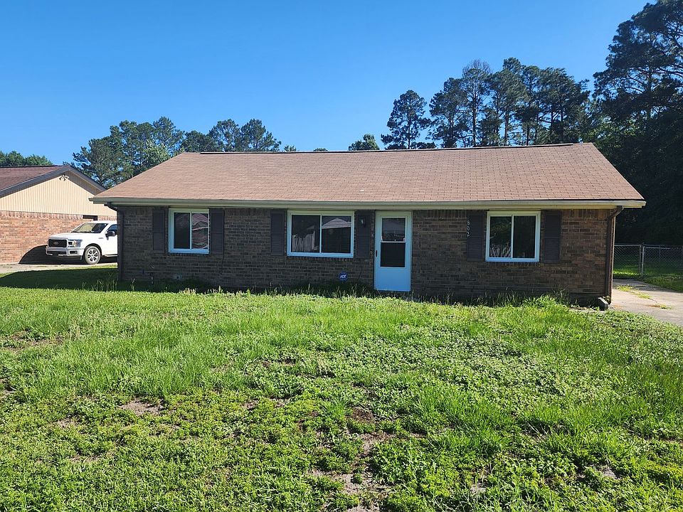 1st image of 802 Margret Ln