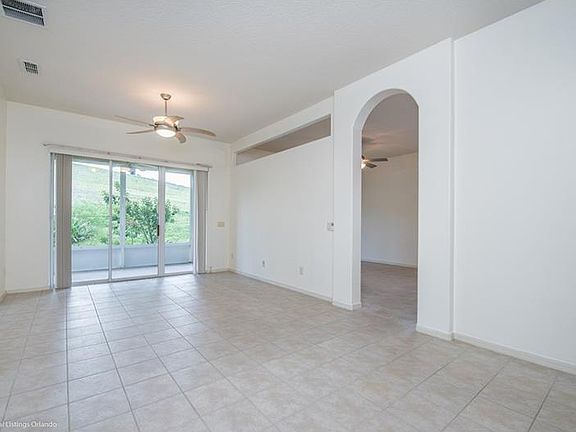 5th image of 902 Summit Greens Blvd