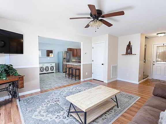 5th image of 225 Dogwood Cir NE