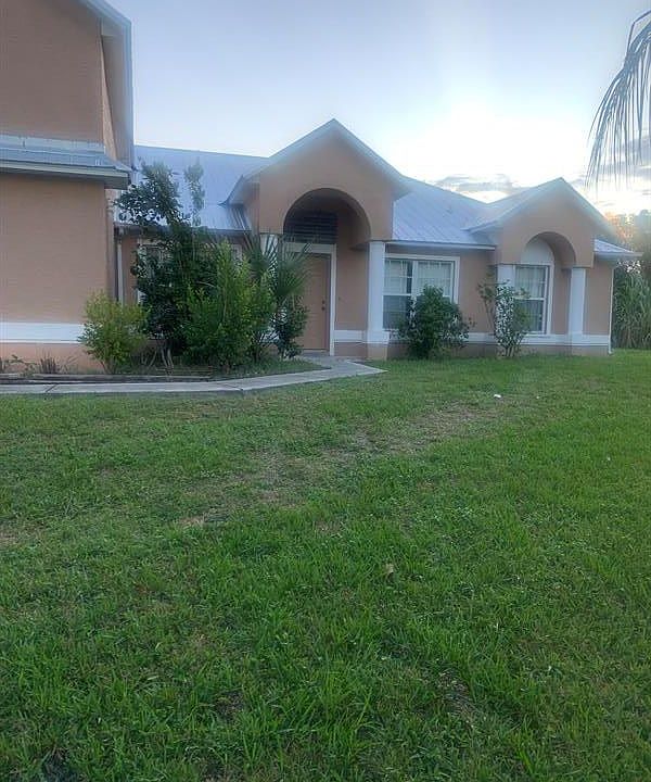1st image of 4708 Palmetto Dr