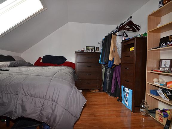 5th image of 117 Willow St #3