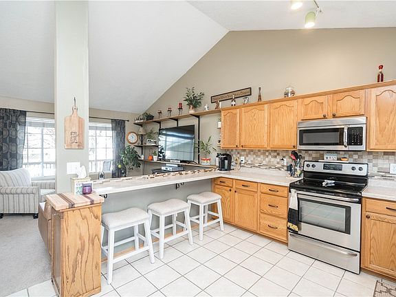 5th image of 2905 SW Townpark Dr