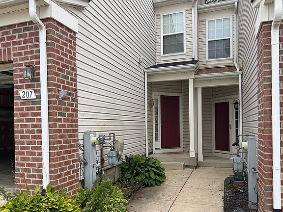 5th image of 207 Merlin Dr