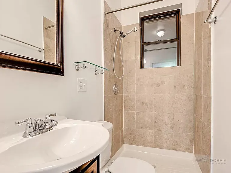 1216 W Thorndale Ave — Photo 8
