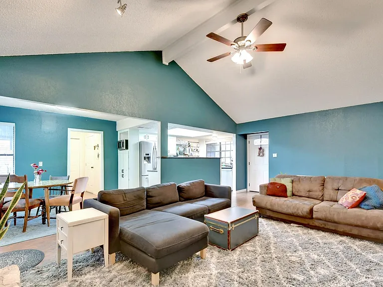 506 S Mount Rushmore Dr — Photo 8