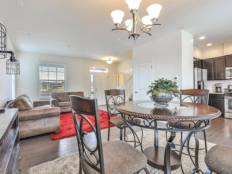 344 Zeppelin Way — Photo 7