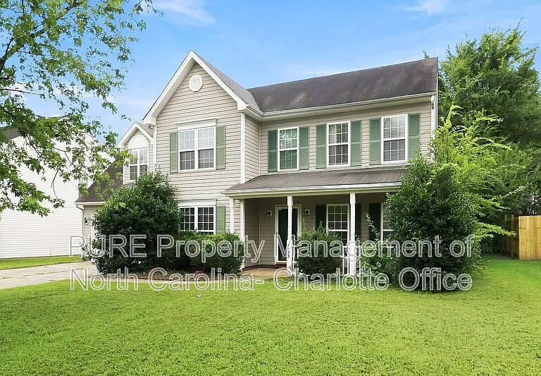 4423 Cades Cove Dr — Photo 1