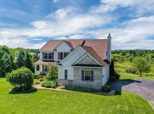 2842 Sand Hill Dr, Dexter, MI 48130