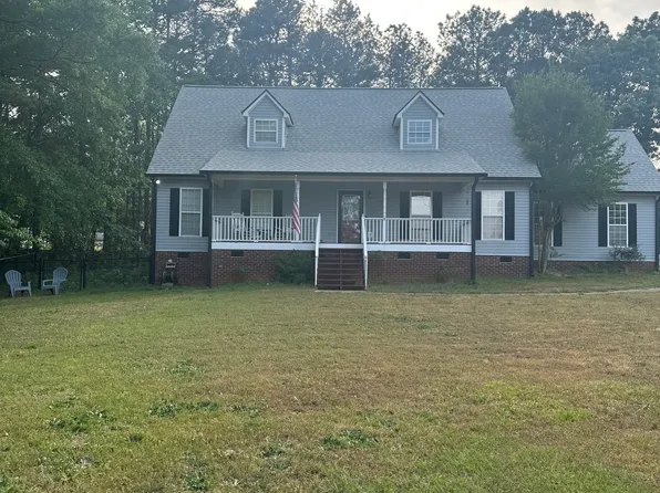 22 Hidden Lakes Ct, Newnan, GA 30263