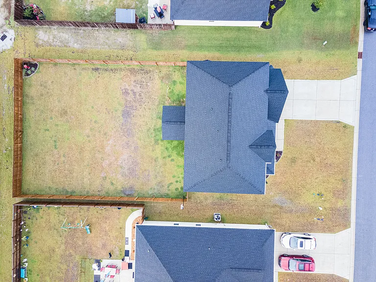 917 Uplands Ln — Photo 38