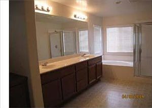 4th image of 18148 Laguna Pl