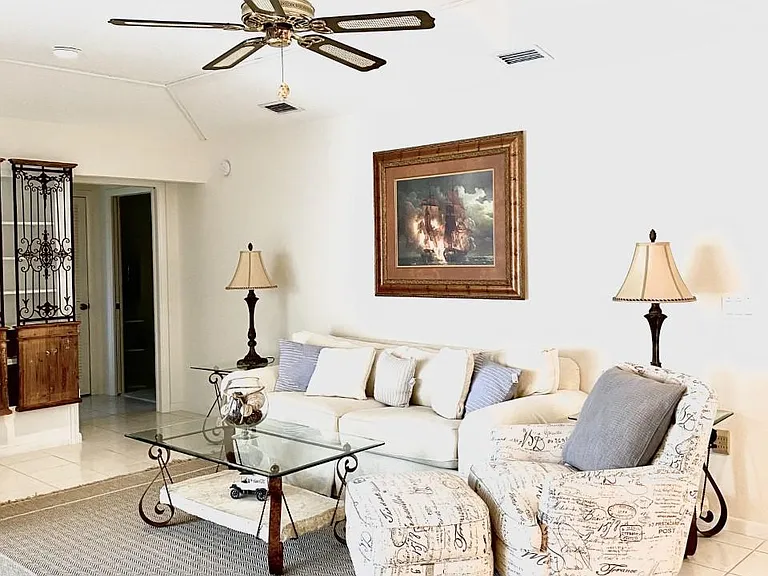1064 Cimarron Dr — Photo 13