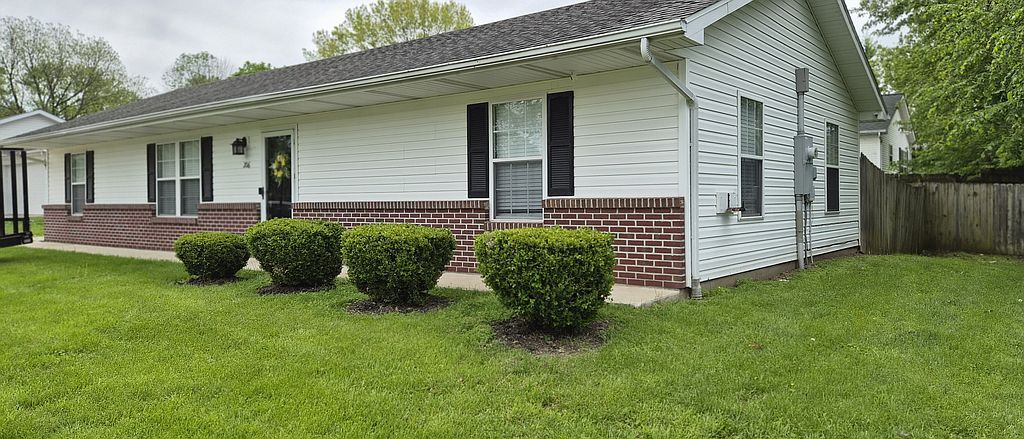 206 Ash St - Property Image