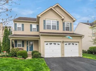 604 Patricia Cir, Stewartsville, NJ 08886