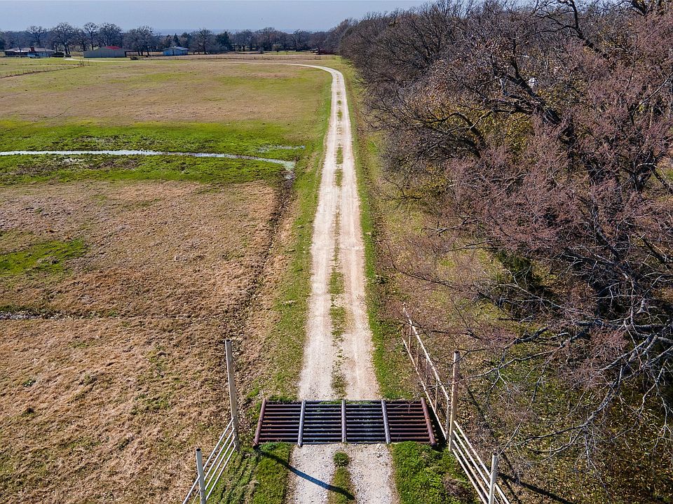 1st image of 3 Seven Points Blvd