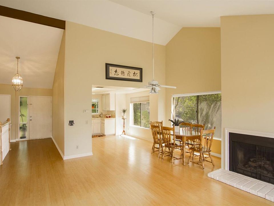 1st image of 1 Meadowlark Ln