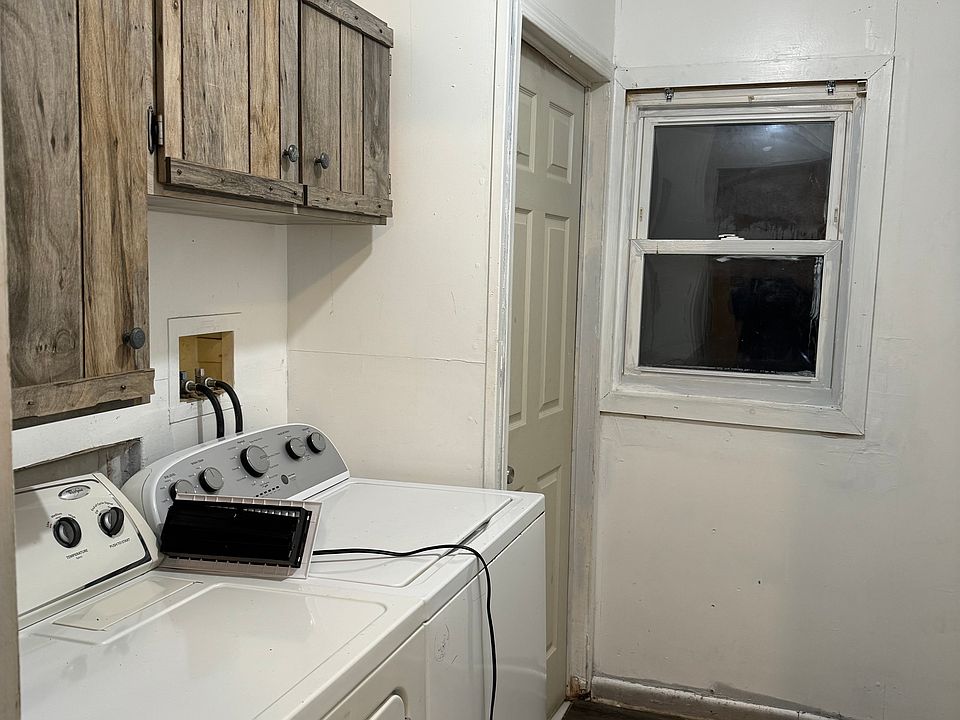 2nd image of 6753 Washington Ave