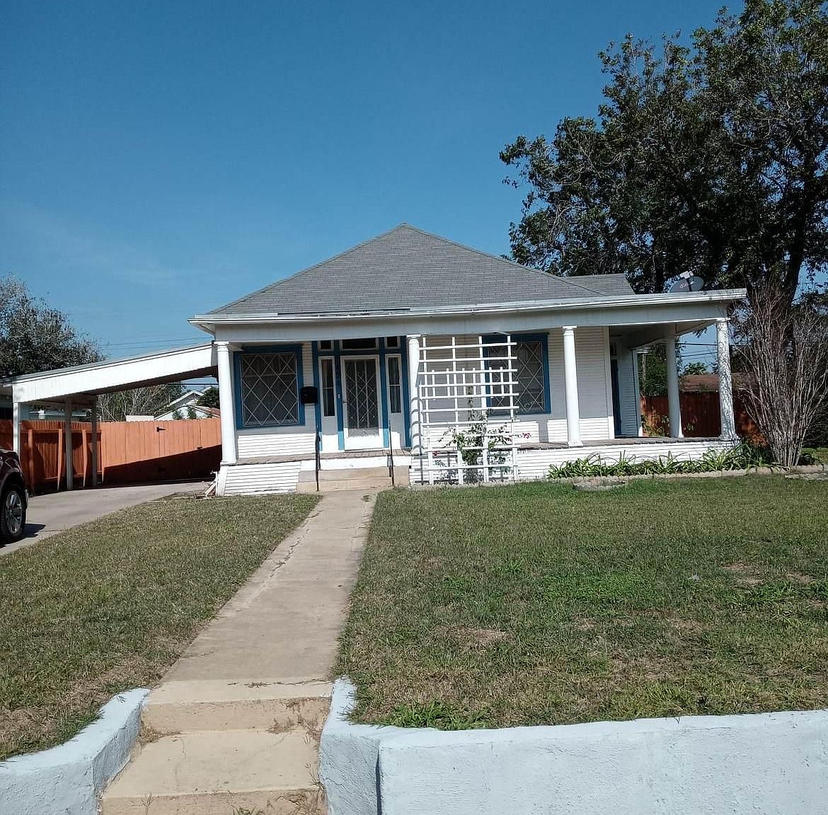 424 W Kenedy Ave, Kingsville, TX 78363 Zillow