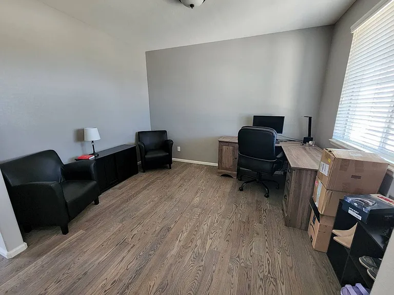 7114 Laurel Cherry Ct — Photo 3