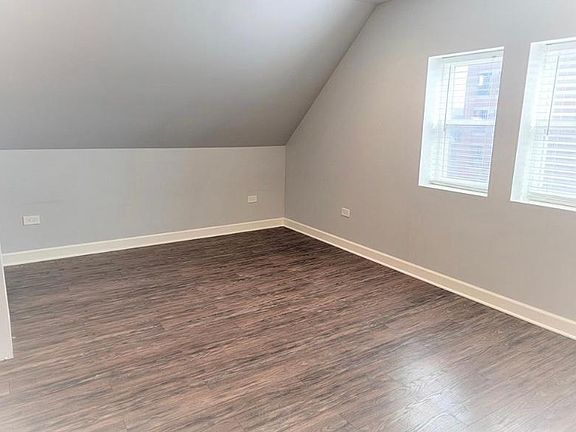 3rd image of 2656 N Ashland Ave #4
