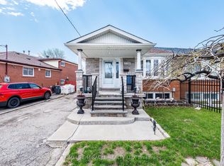 7150 Harwick Dr, Mississauga, ON L4T3A4