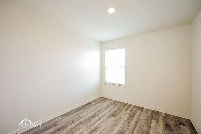 2902 Citron Gdn — Photo 14