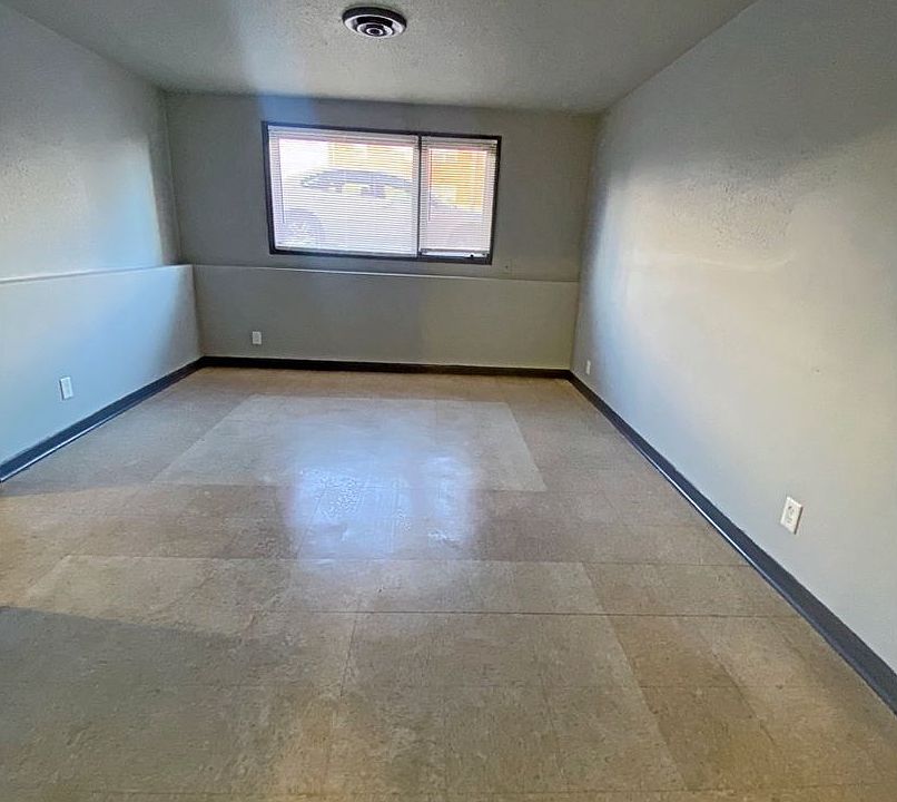 1st image of 4813-4823 Boyd St #48131