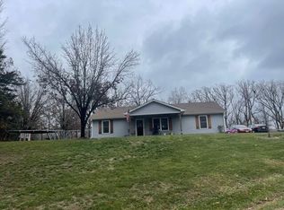 3965 E Snowy Hills Ln, Hartsburg, MO 65039