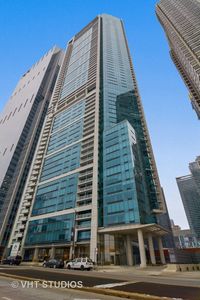 340 E Randolph St APT 5803, Chicago, IL, 60601