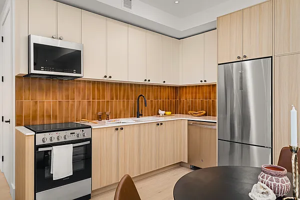 Kitchen, photo 1