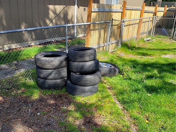 4th image of 20415 50th Ave E