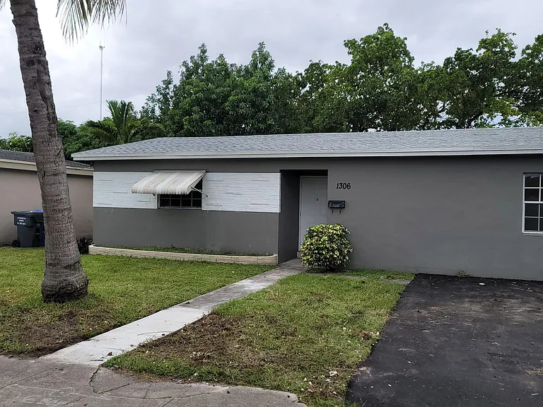 1306 S 29th Ave — Photo 21