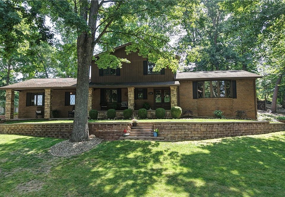 1st image of 2356 Beechwood Dr NW
