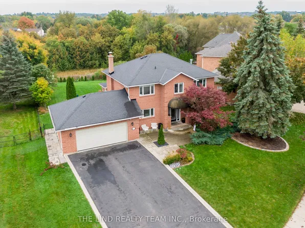97 Thompson Dr, East Gwillimbury, ON L9N 1E2