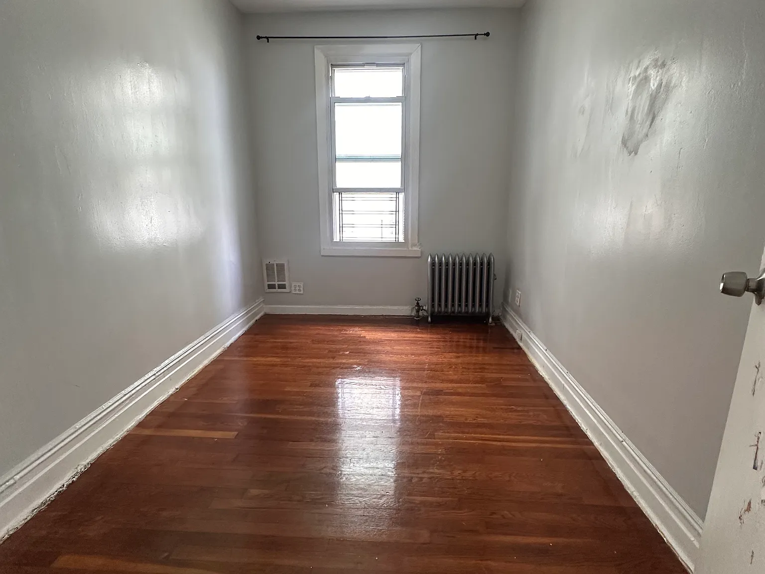 2 bed, $2,734 — Photo 4