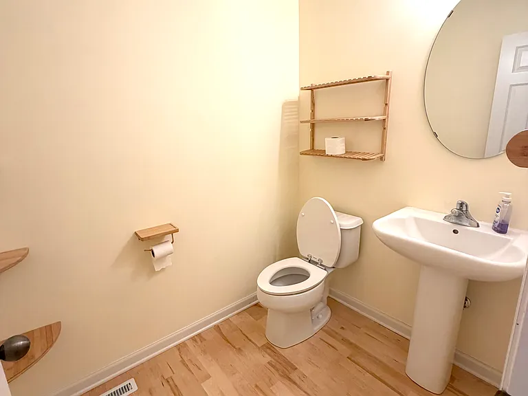 8108 Norwood Ln N — Photo 28