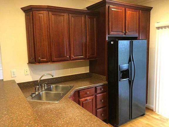 4th image of 3279 Beaumont Centre Cir