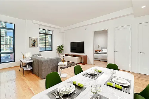 2211 3rd Ave #6D Photo 1